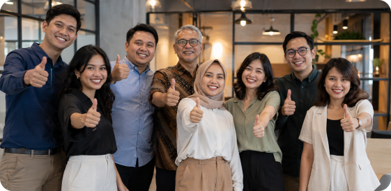 Tim Upwise bersama nasabah